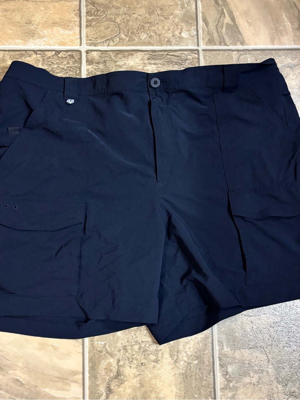 Columbia Navy Cargo Shorts with Multiple Pockets